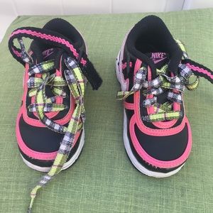 Nike Shoes - Toddler Girls 6C Nike shoes Nike Shoes - Toddler Girls 6C Nike shoes